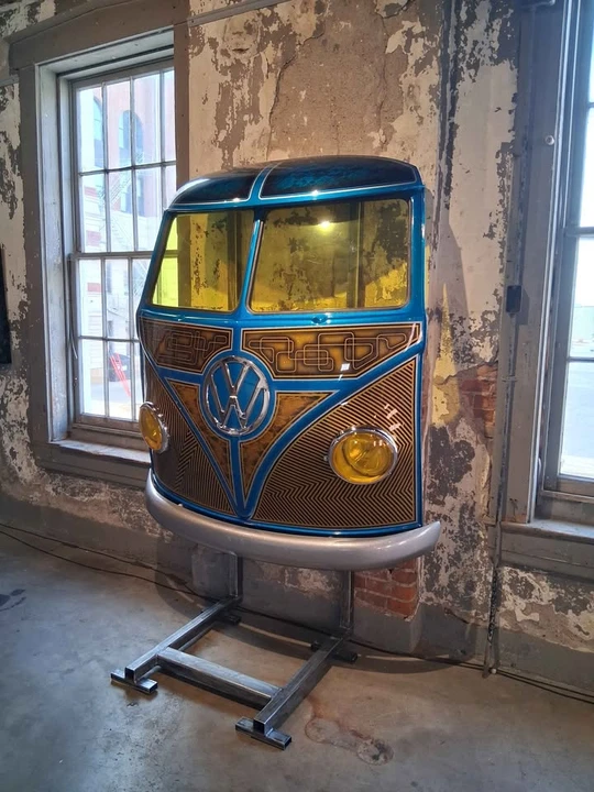Volkswagen Type 2 - Image 3 of 3