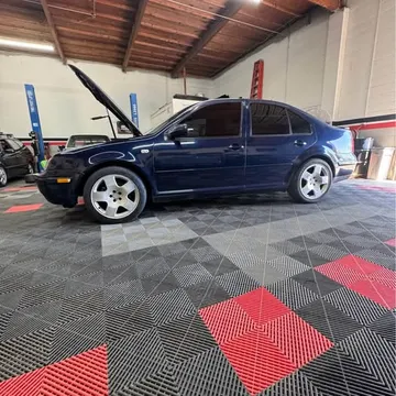 Volkswagen R32