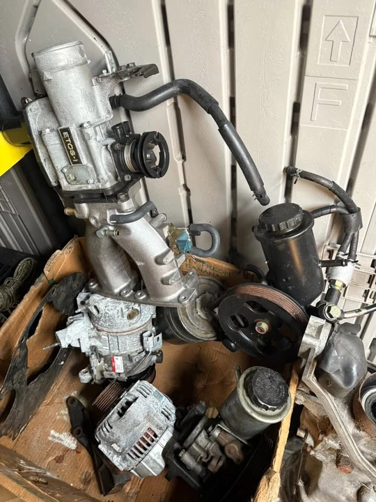 1996 Parts & Memorabilia Gearboxes - Image 8 of 8