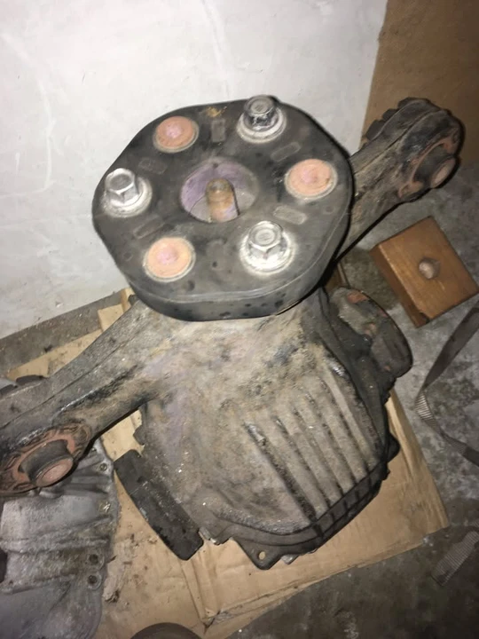 1996 Parts & Memorabilia Gearboxes - Image 3 of 8