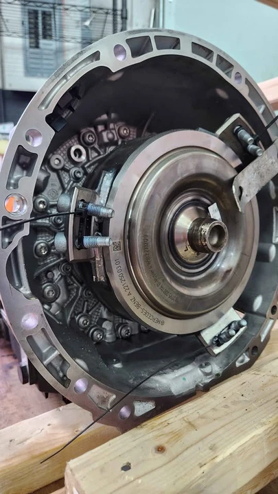 2017 Parts & Memorabilia Gearboxes - Image 2 of 10