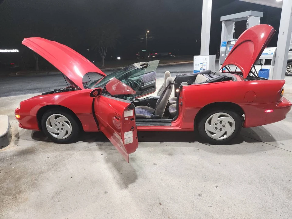 2000 Chevrolet Camaro 4th Gen - Image 9 of 22