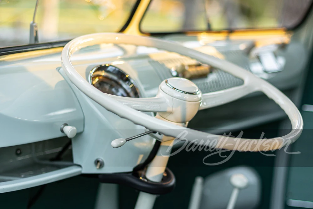 1961 Volkswagen Split-Window Bus - Image 8 of 14