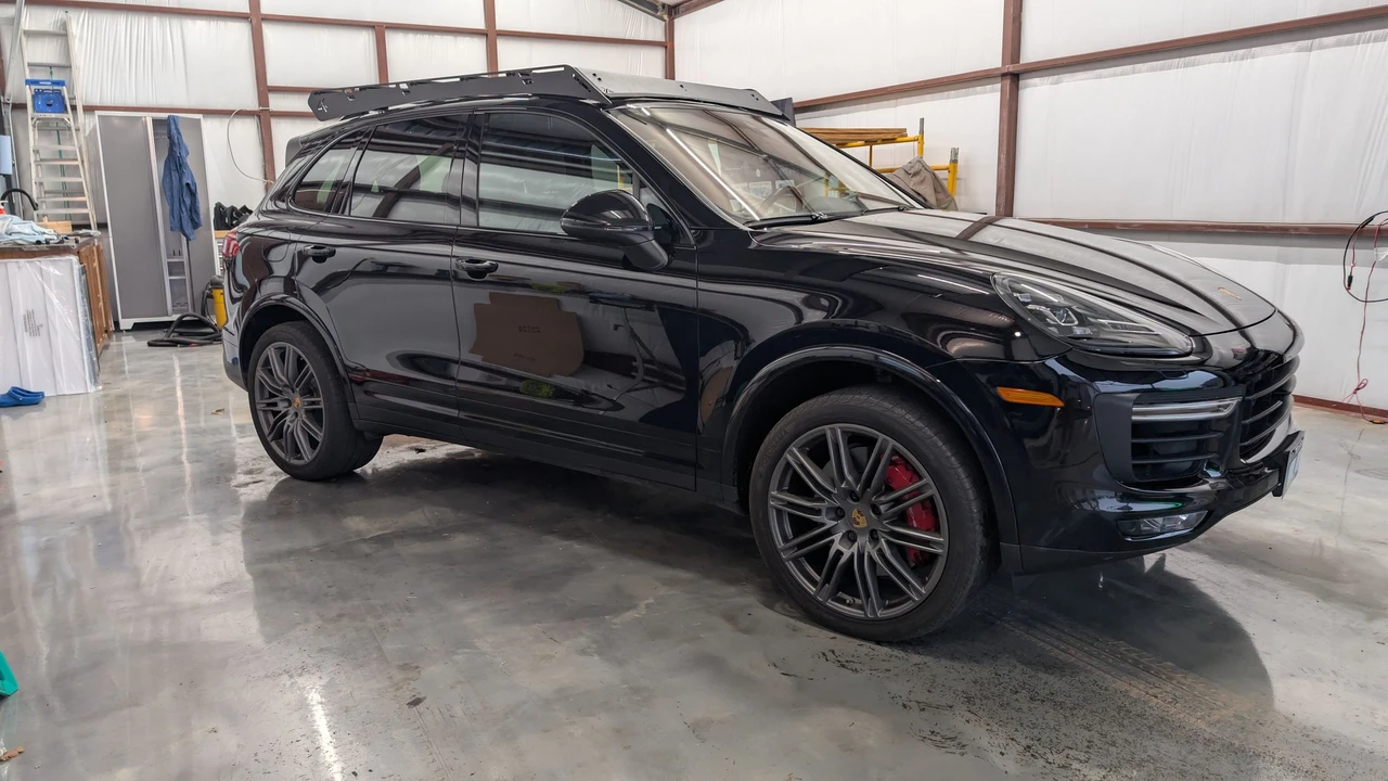 2018 Porsche 958 Cayenne Turbo - Image 2 of 24