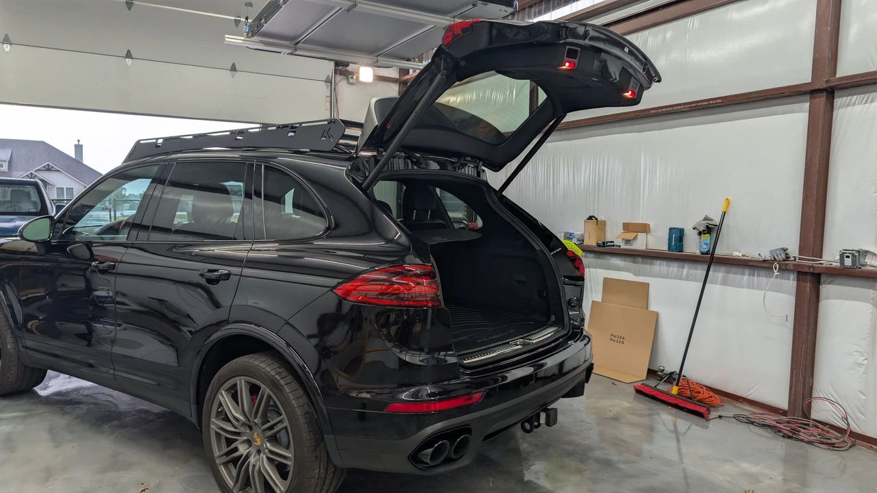2018 Porsche 958 Cayenne Turbo - Image 18 of 24