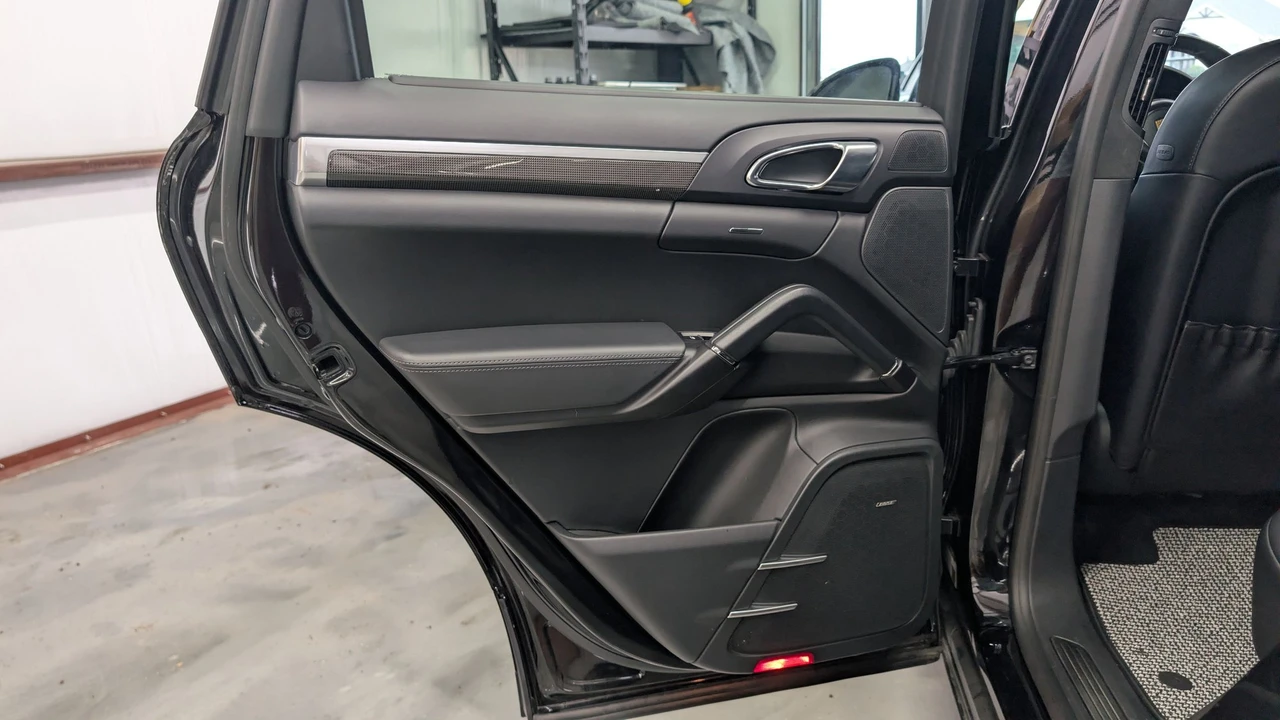 2018 Porsche 958 Cayenne Turbo - Image 10 of 24