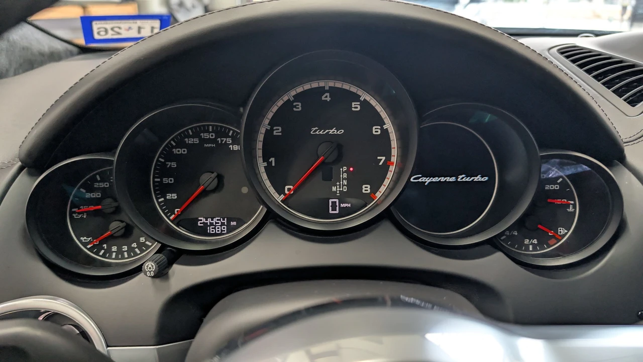 2018 Porsche 958 Cayenne Turbo - Image 17 of 24