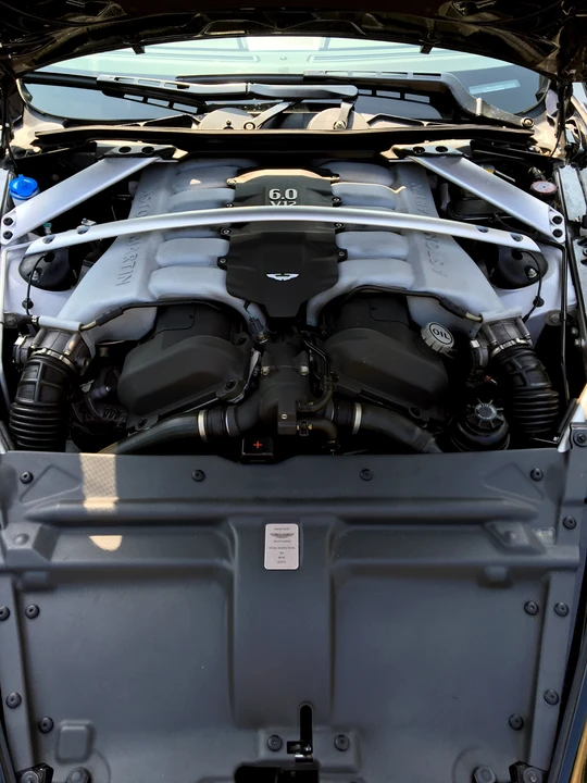 2012 Aston Martin Rapide - Image 9 of 10