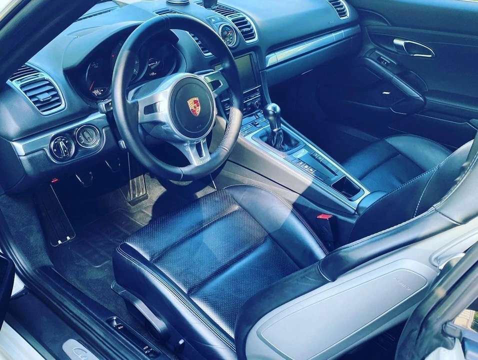 2015 Porsche 981 Cayman S - Image 7 of 21