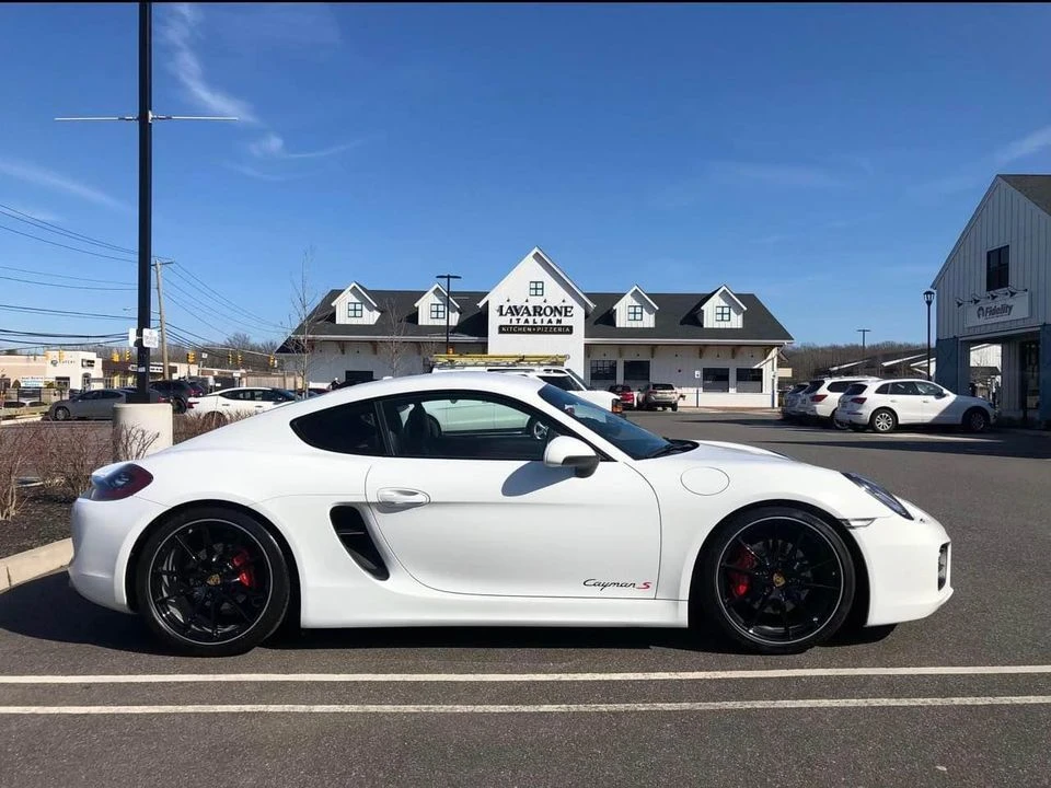2015 Porsche 981 Cayman S - Image 9 of 21
