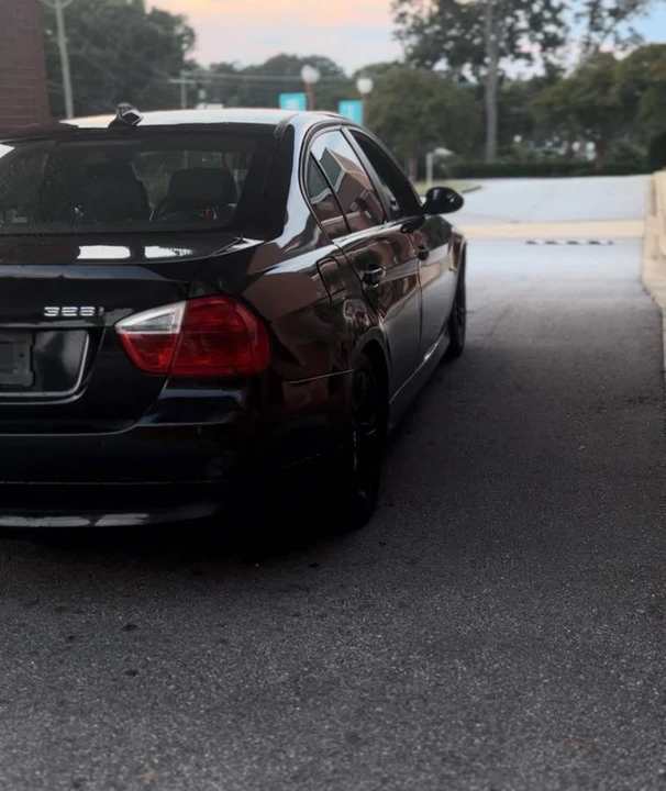 2008 BMW E90 3 Series Sedan - Image 2 of 5