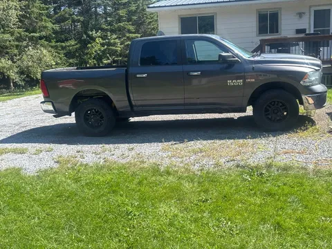2014 Ram 1500 SLT