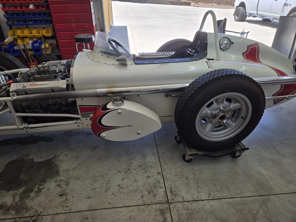 Vehicle image 19 of 31
