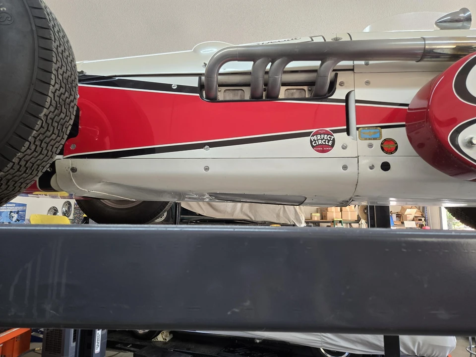 Vehicle image 26 of 31