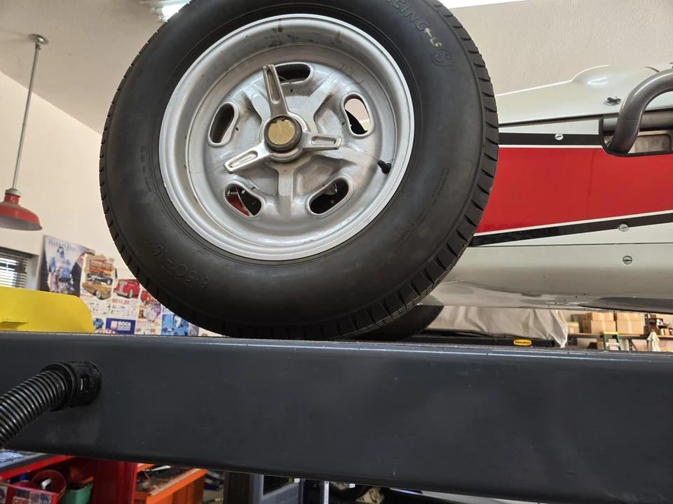 Vehicle image 27 of 31