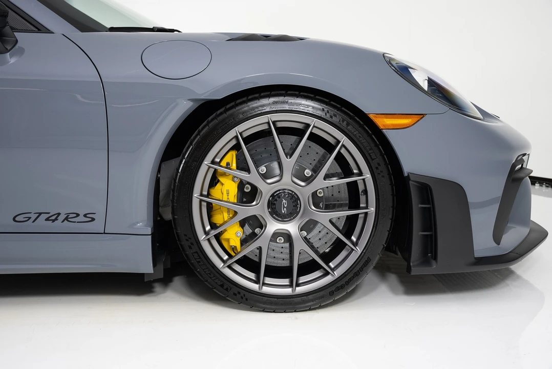 2023 Porsche 718 Cayman GT4 RS - Image 12 of 31