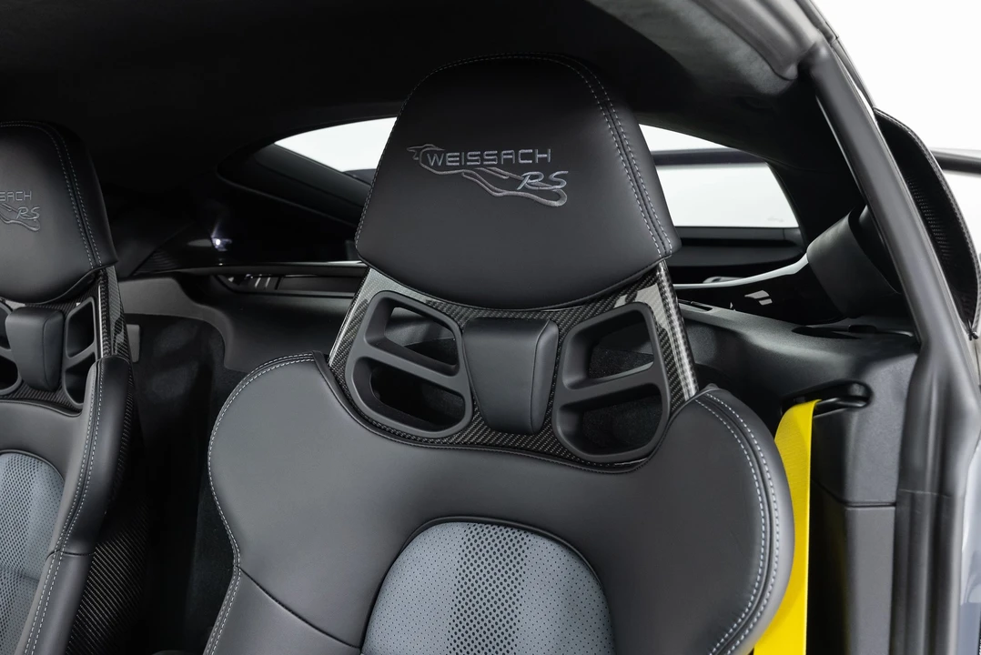 2023 Porsche 718 Cayman GT4 RS - Image 15 of 31