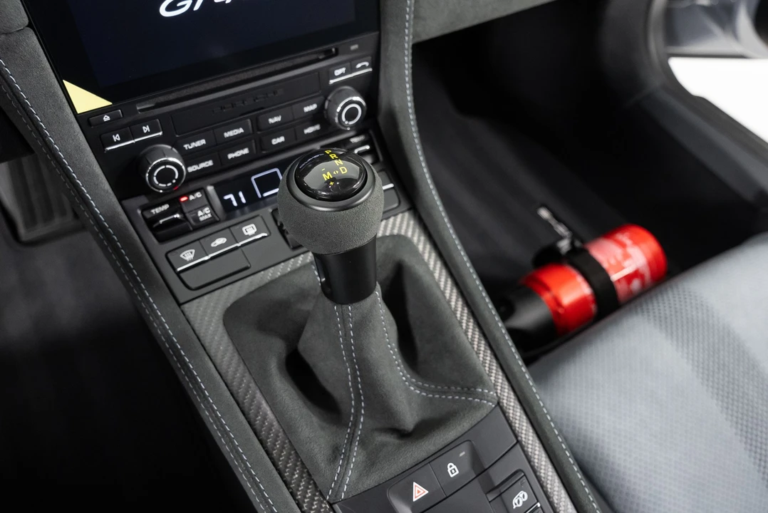 2023 Porsche 718 Cayman GT4 RS - Image 19 of 31