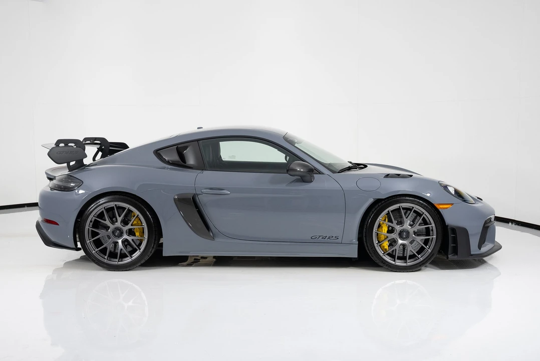 2023 Porsche 718 Cayman GT4 RS - Image 2 of 31