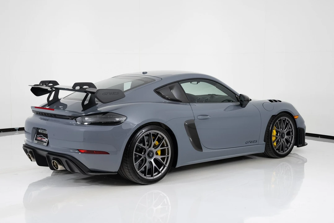 2023 Porsche 718 Cayman GT4 RS - Image 3 of 31