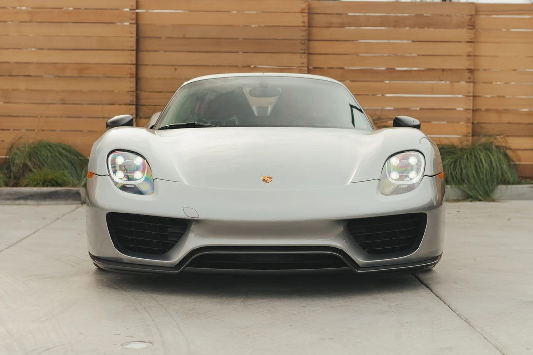 2015 Porsche 918 Spyder - Image 5 of 8