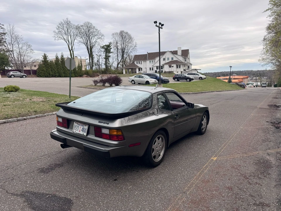 1987 Porsche 944 - Image 5 of 22