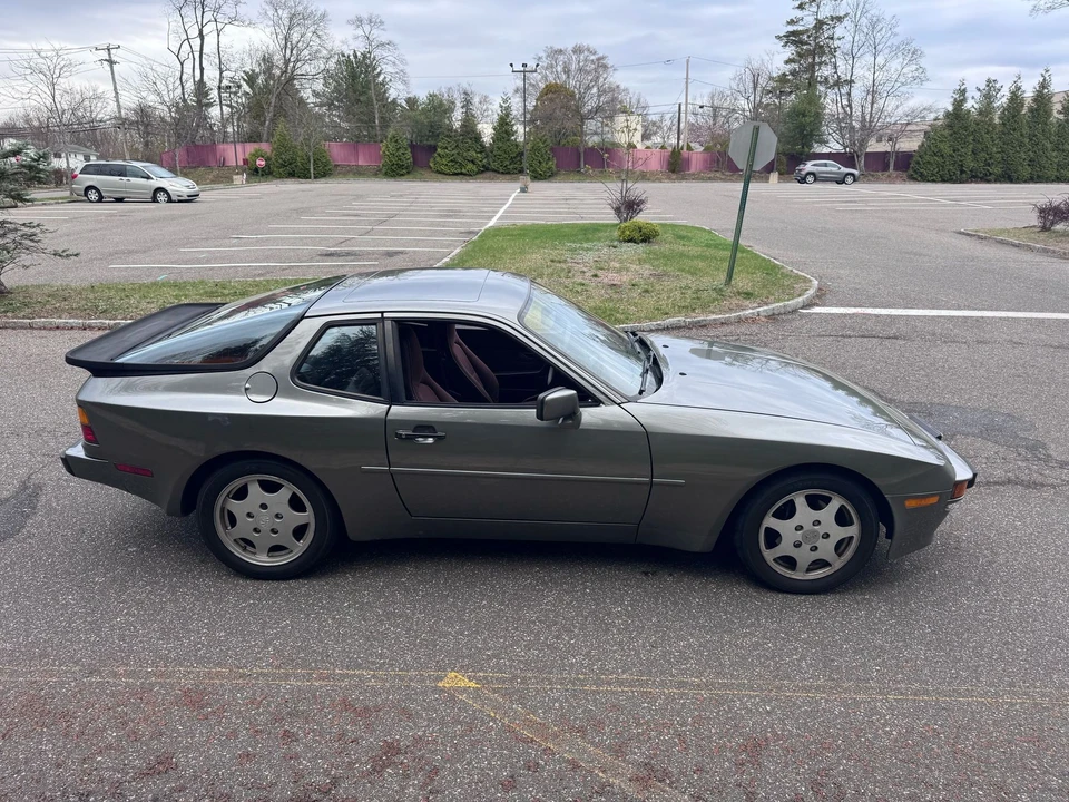 1987 Porsche 944 - Image 6 of 22
