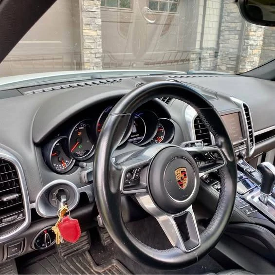 2016 Porsche 958 Cayenne - Image 4 of 4