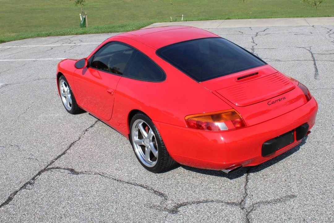 1999 Porsche 996 Carrera - Image 19 of 24