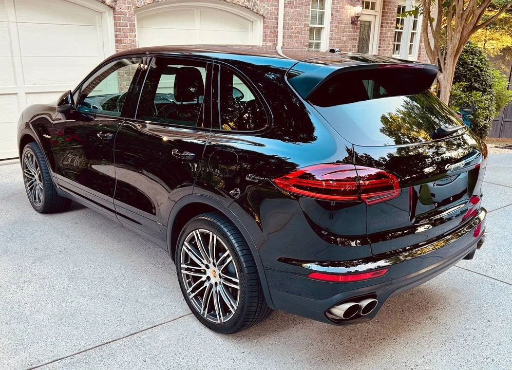 2016 Porsche 958 Cayenne - Image 2 of 7