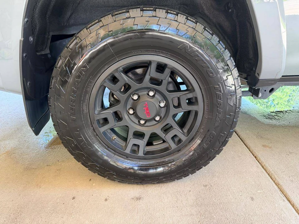 2017 Toyota 4Runner 5th Gen - Image 7 of 7
