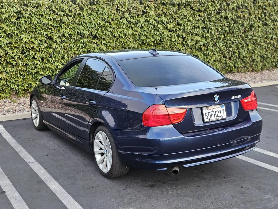 2011 BMW E90 3 Series Sedan - Image 6 of 22