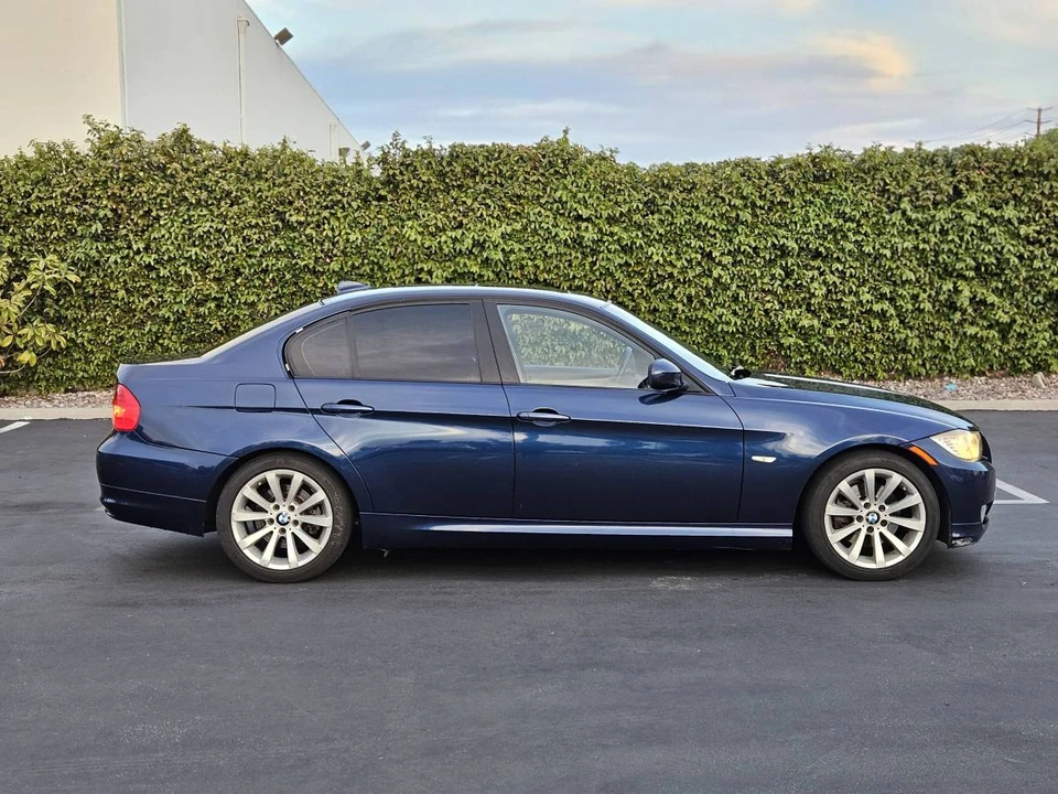 2011 BMW E90 3 Series Sedan - Image 5 of 22