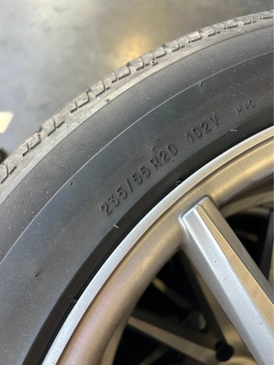 2017 Parts & Memorabilia Other Wheels - Image 2 of 8
