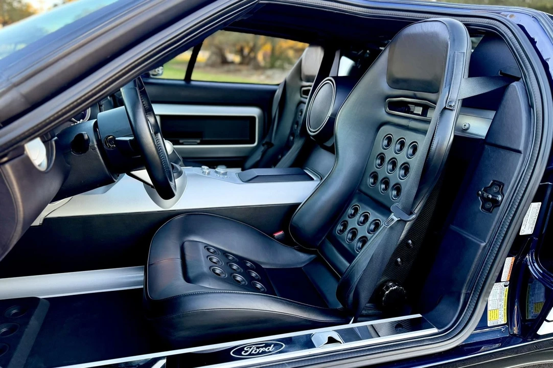 2006 Ford GT 1st Gen - Image 4 of 8