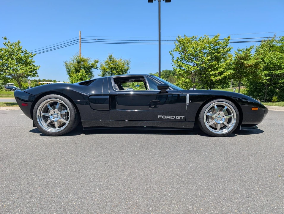 2006 Ford GT 1st Gen - Image 9 of 31