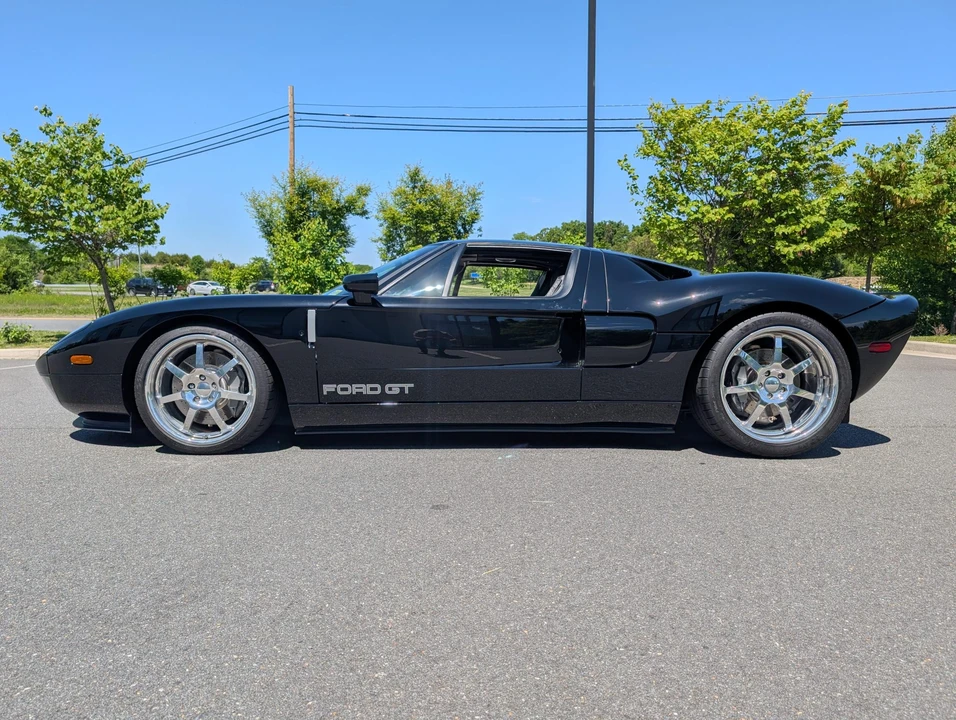 2006 Ford GT 1st Gen - Image 17 of 31