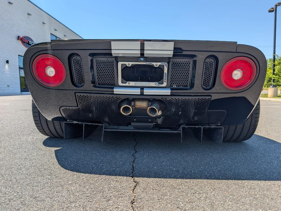 2006 Ford GT 1st Gen - Image 13 of 31
