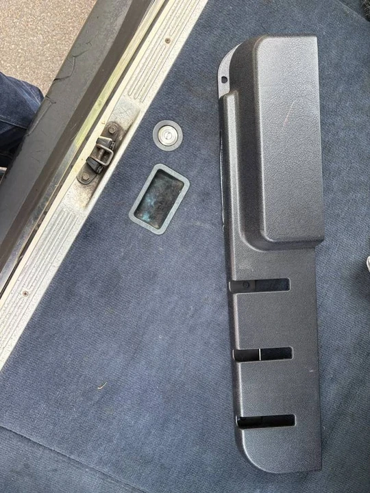 1993 Volvo 245 - Image 16 of 18