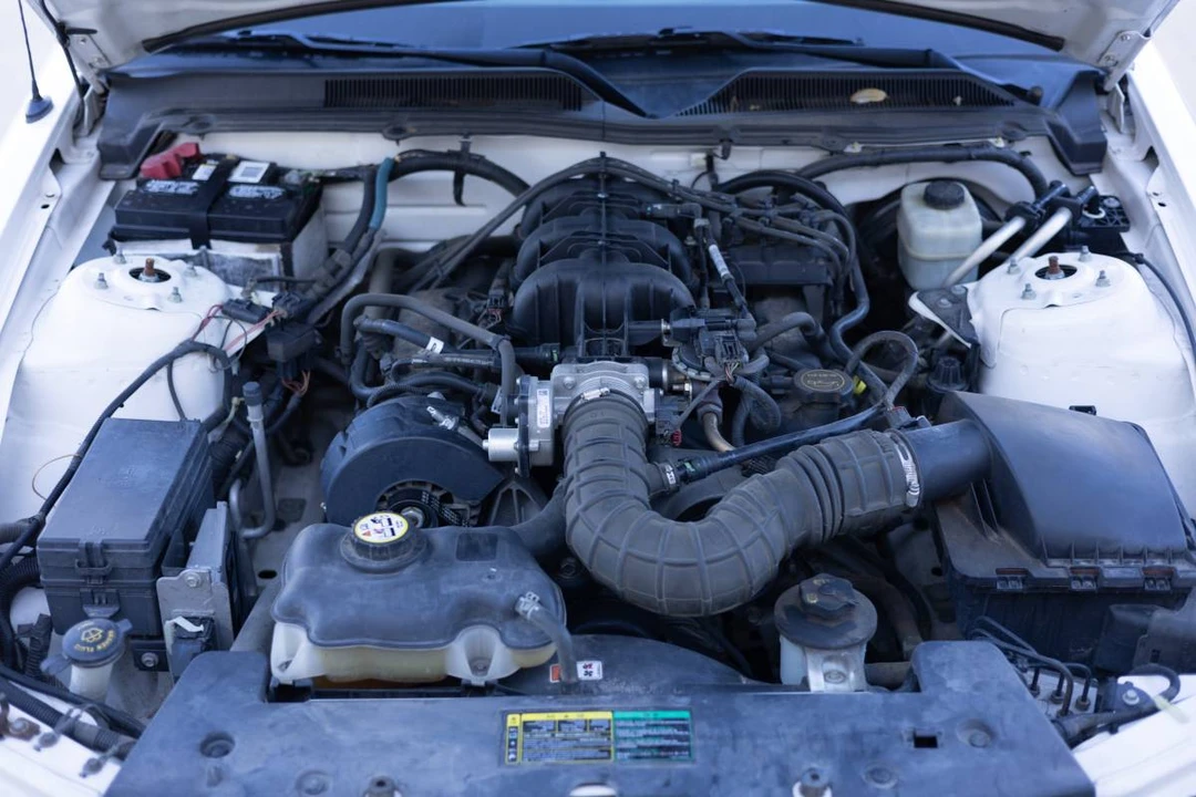2005 Ford S197 Mustang - Image 10 of 11