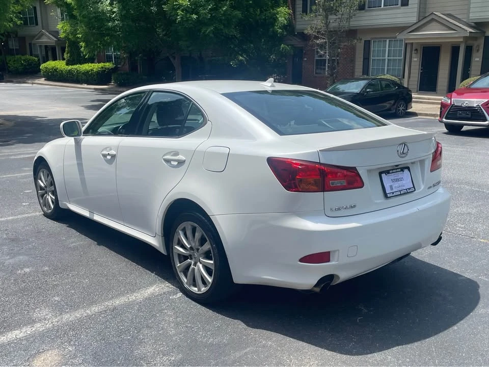 2007 Lexus IS 2nd Gen - Image 4 of 10