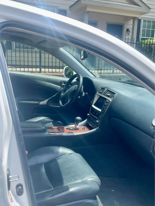 2007 Lexus IS 2nd Gen - Image 7 of 10