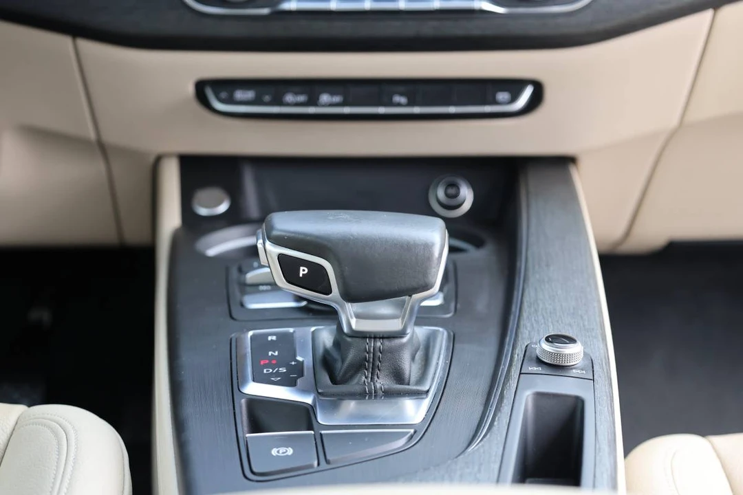 2017 Audi B9 A4 - Image 17 of 18