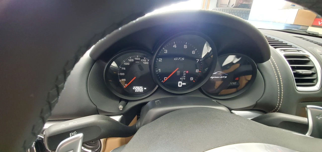 2015 Porsche 981 Cayman GTS - Image 6 of 9