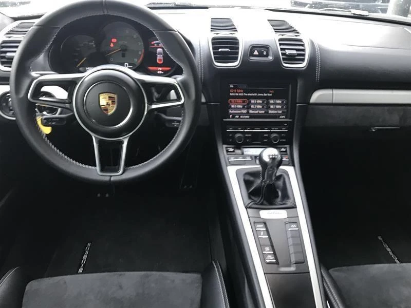 2016 Porsche 981 Cayman GT4 - Image 5 of 6
