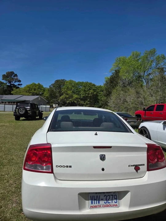 2009 Dodge Charger 6th Gen - Image 3 of 5