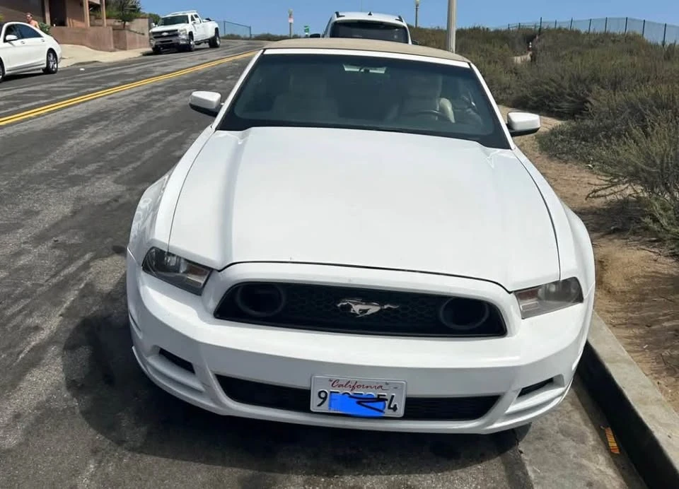 2013 Ford S197 Mustang - Image 2 of 9