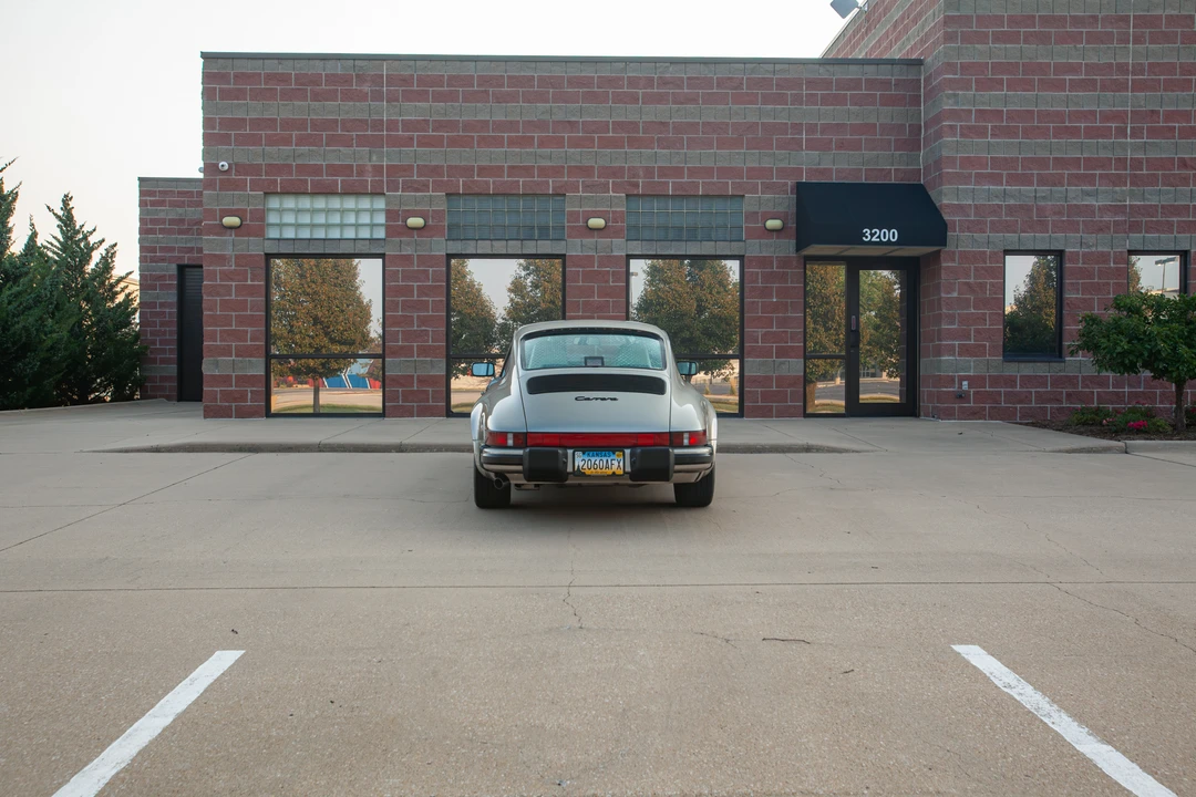 1987 Porsche 911 Carrera 3.2 - Image 11 of 31