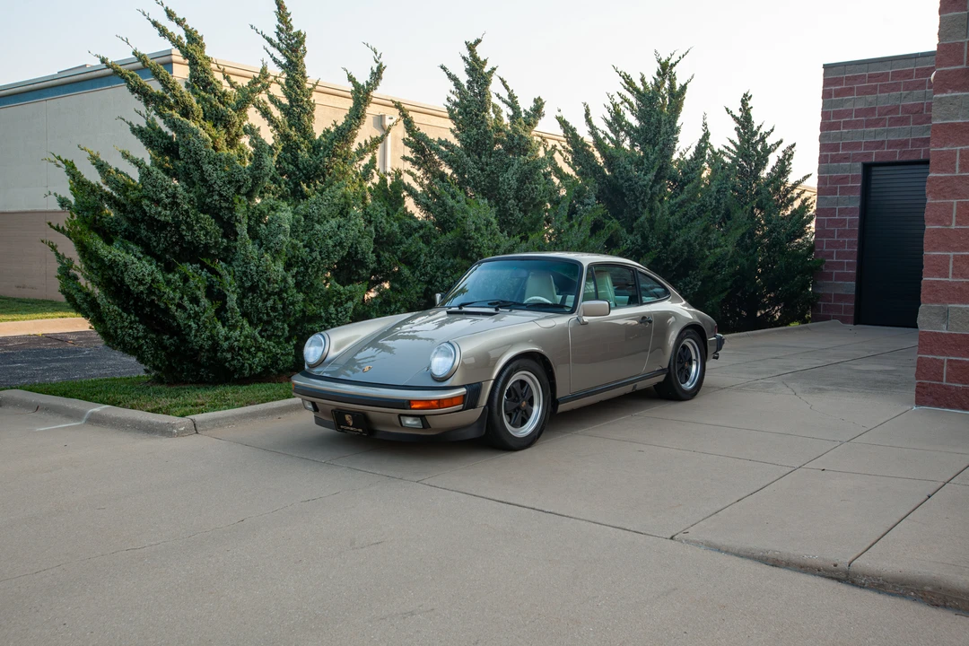 1987 Porsche 911 Carrera 3.2 - Image 14 of 31