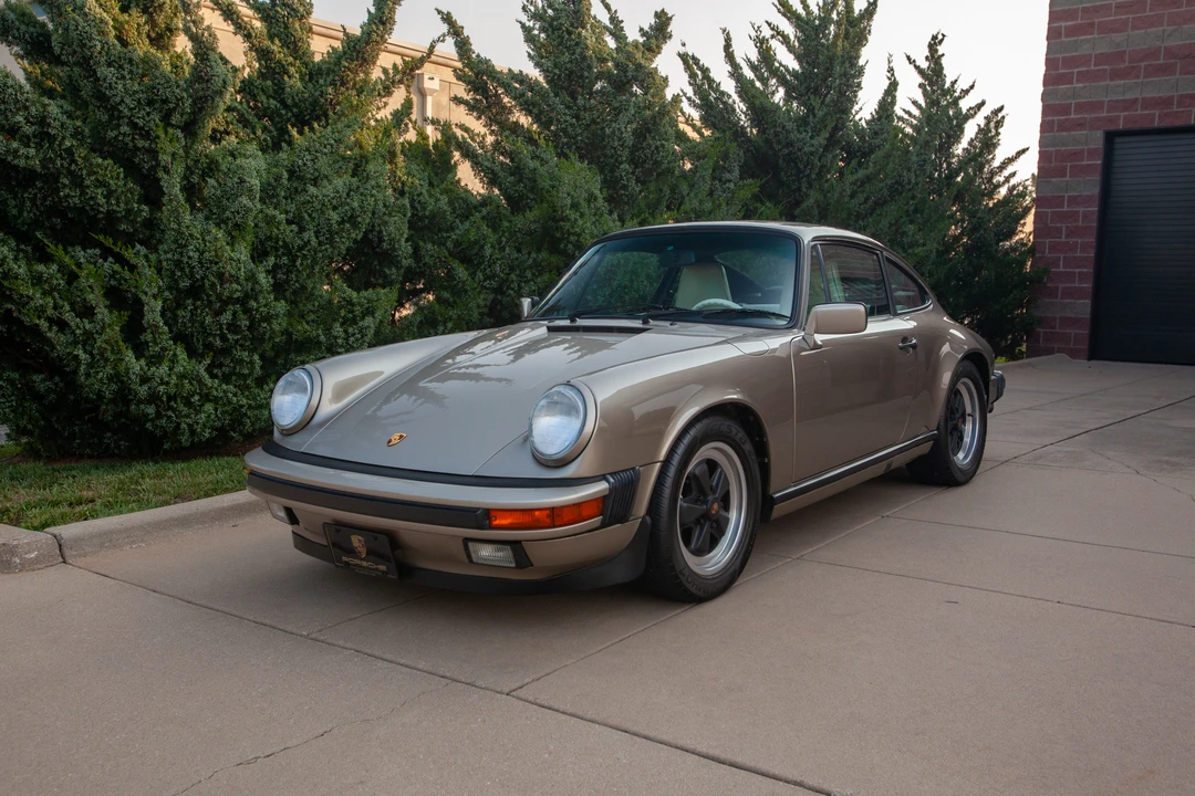 1987 Porsche 911 Carrera 3.2 - Image 15 of 31